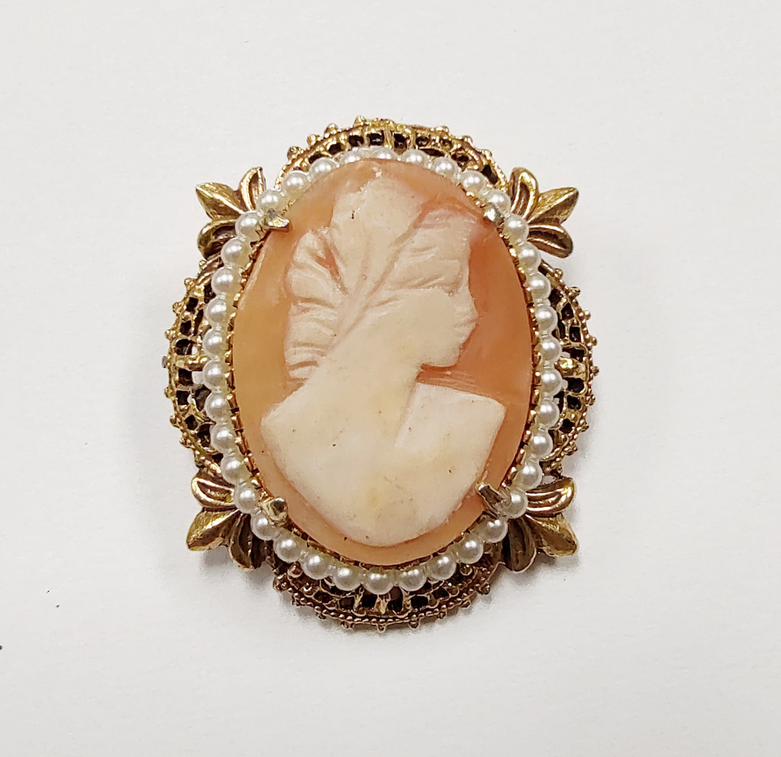 Vintage florenza 2025 cameo brooch