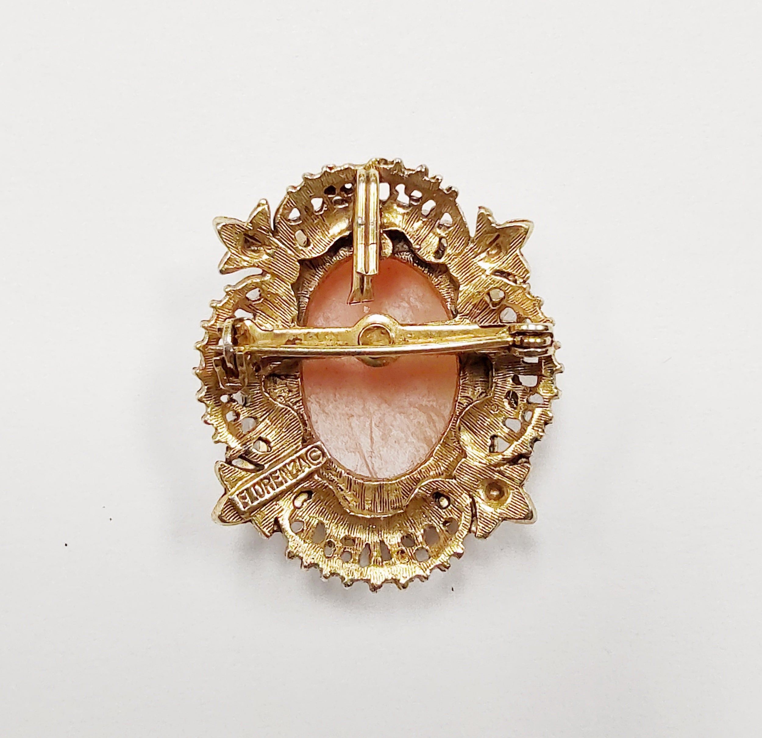 Vintage florenza cameo on sale brooch