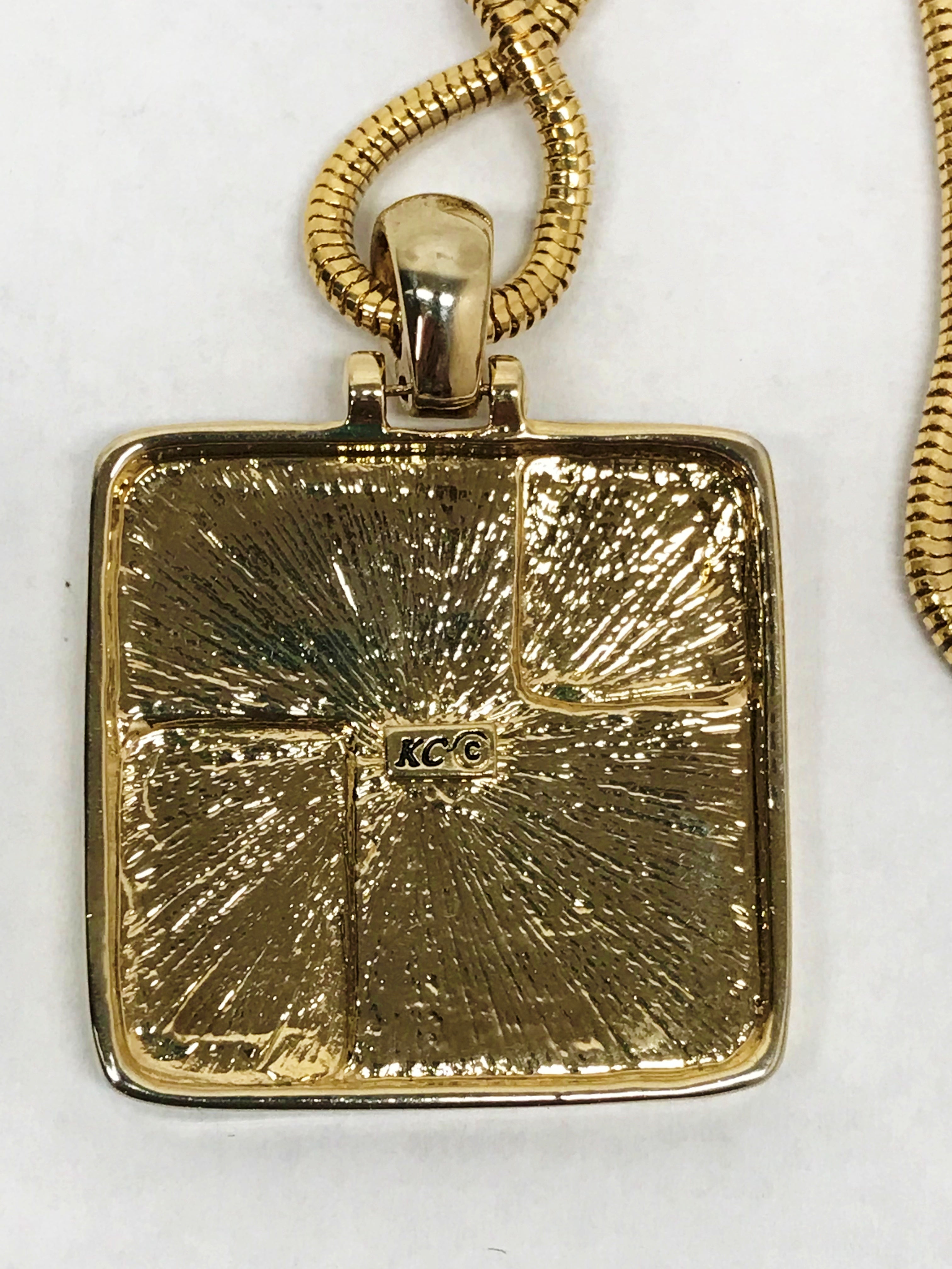 Kenneth Cole Locket 9KT retailer Gold Stamped KC375