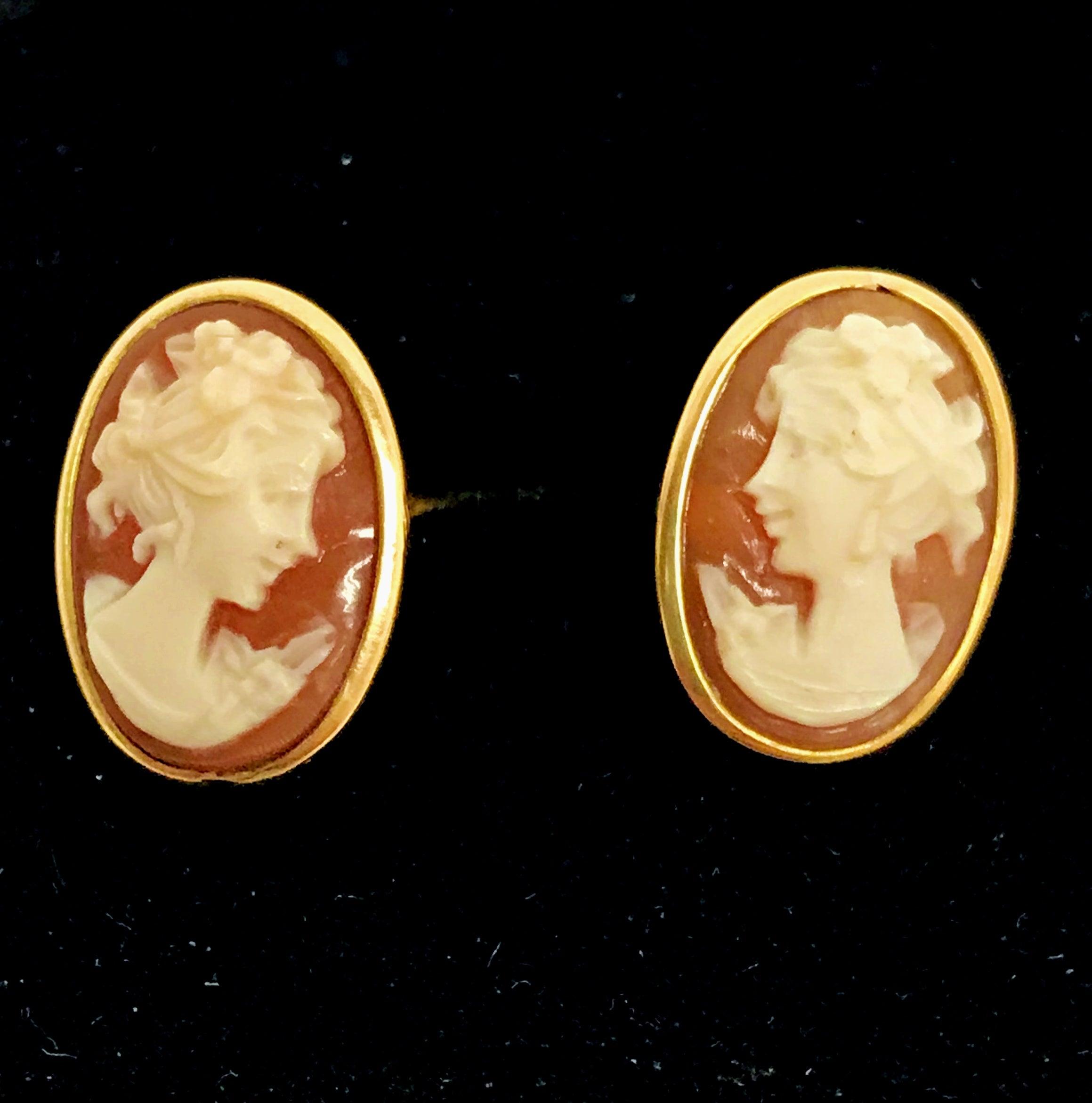 Vintage 18K Carved Shell Cameo Pendant Or Brooch Pin and Earrings Set From  Rome Italy