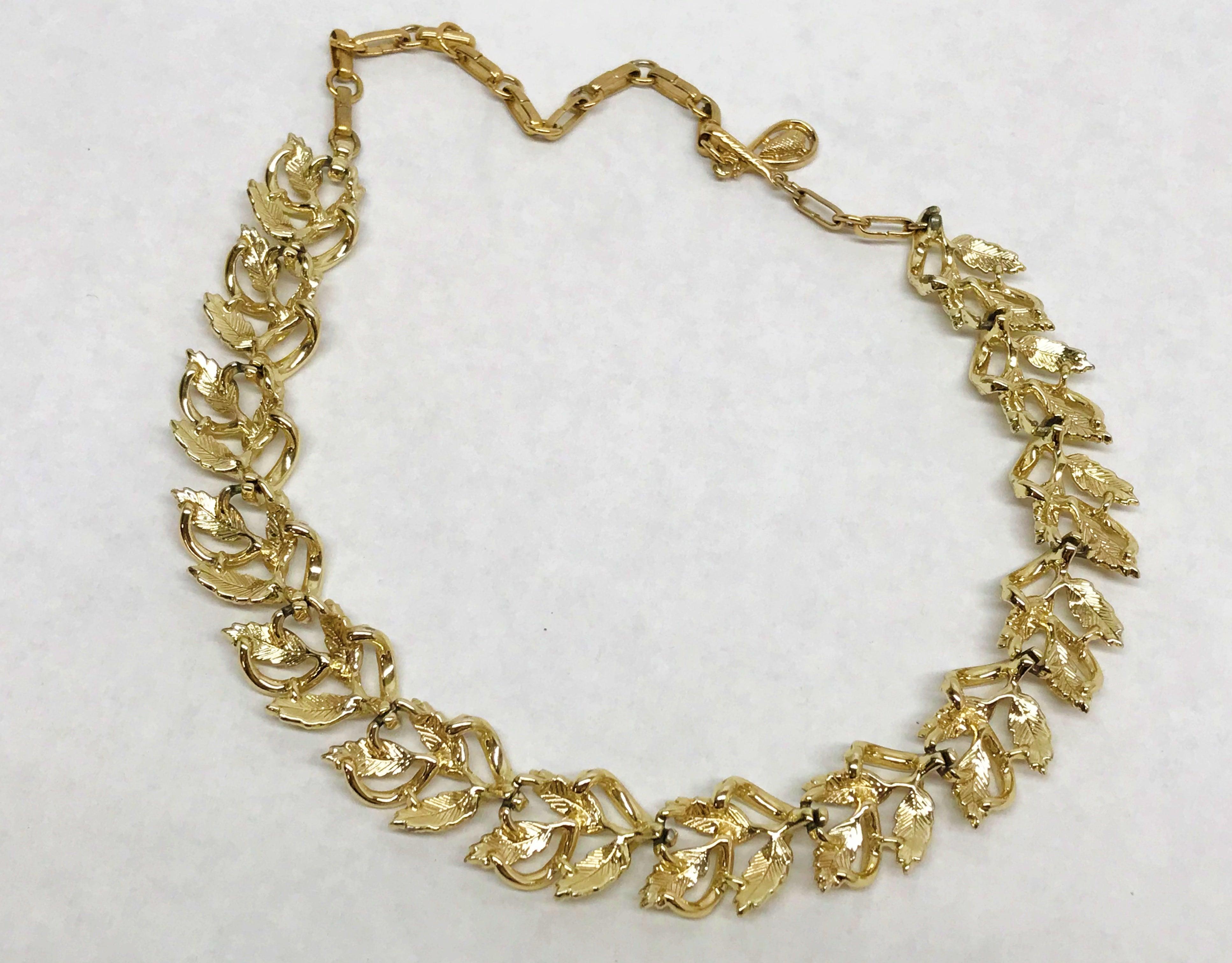 Vintage gold deals tone necklace