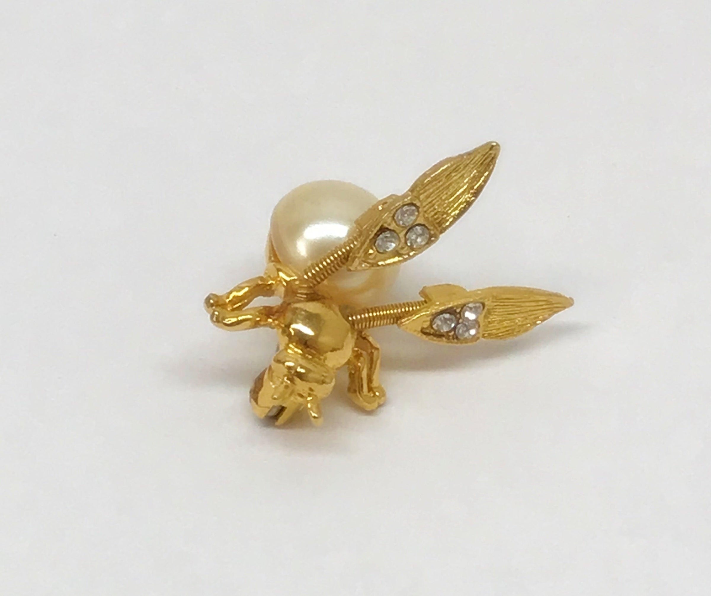 Beaded brooch bee with crown, gold bee brooch pin - Inspire Uplift
