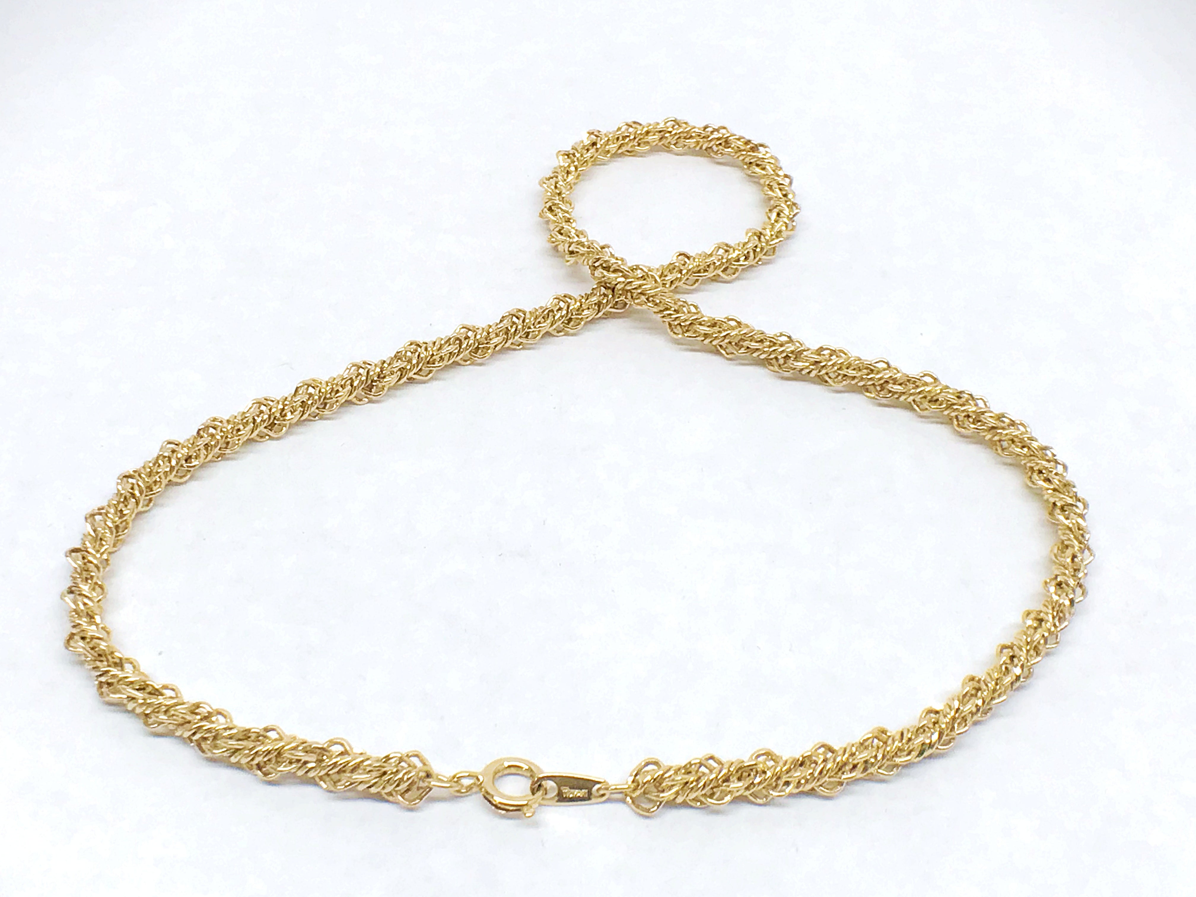 Crown Trifari Gold Tone Twisted Rope and Prince of Wales Chain